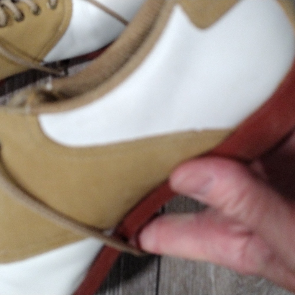 Foot Joy womens tan and white saddle shoe golf shoes. Size 8 - Picture 5 of 11